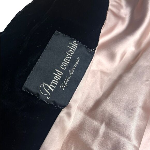 Vintage Arnold Constable black velvet full length evening wrap - Picture 8 of 9